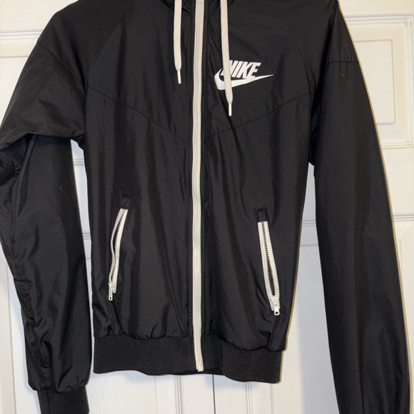 Women’s Nike jacket - Picture 1 of 1